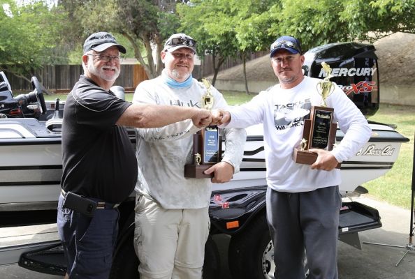 Photo:&nbsp;The winning team of Shawn Graves and Greg Aston pose with their Trophies and Regional Sales Manager for Bass Cat Boats Ivan Williams.
For their efforts, Graves and Aston qualified for the Annual Bass Cat National Team Championship this November in Mountain Home, Ark.
The National event features a bass battle unlike any other &ndash; four lakes, two days, one winning team. They will compete against 10 other Regional Qualifiers from the United States for a chance at an all-expenses paid Mexico fishing trip with former owner and present Bass Cat president Rick Pierce.
READ RELATED: Back-to-Back as the Bass Cat Champs
&nbsp;
&nbsp;