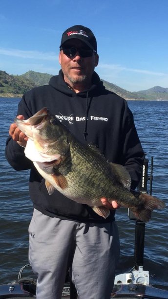 Gary Wasson got this 17 pound, 2 ounce GIANT from Kaweah lake caught on an EcoPro A-Rig full of Keitech 4 Easy Shiners in Silver Flash.jpg