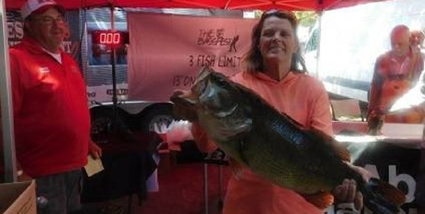 Big Ol Pig The BassFest 10.45 Lori Birch California Delta.jpg