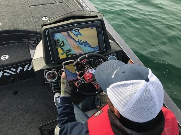 lowrance navionics.jpg