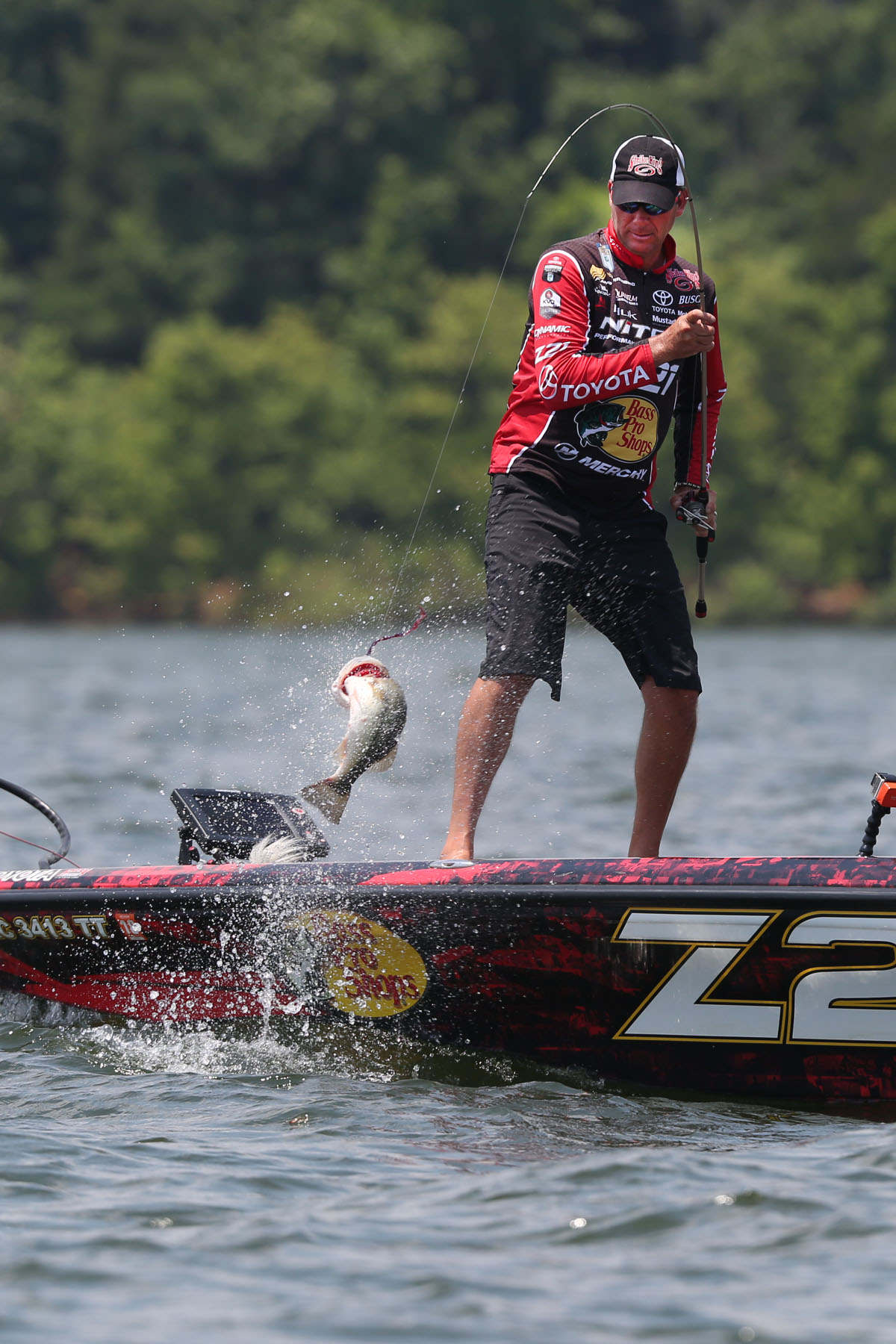Kevin VanDam Wins Toyota Fan Favorite, Donates Prize To St. Jude