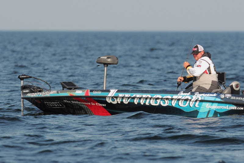 Bassmaster Elite Anglers Battle For 1 Million Payout