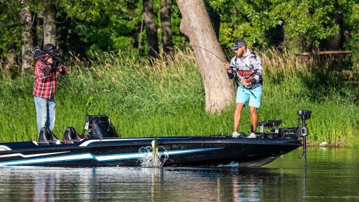 Every year as the bass transition from summer to fall, fish can be caught with a wide range of tactics and throughout the water column. The fish are on the move and in a state of flux as the seasons change. This can make things difficult for an angler, but Major League Fishing pro Zack Birge sticks to the basics and goes shallow, searching for active fish feeding up before winter.
The Right Bites
Birge will be the first to admit that his plan doesn&rsquo;t yield huge numbers of fish, but he&rsquo;s learned it is the best way to catch bigger ones.
&ldquo;You won&rsquo;t catch tons of fish usually,&rdquo; he says. &ldquo;But, you get the right bites and have the best shot at winning a tournament or just having a really good day for big fish.&rdquo;
He looks for shallow water with isolated cover and another vital ingredient in his plan: baitfish.
&ldquo;Most of the bait starts to push up shallow and the fish gravitate to it,&rdquo; Birge begins. &ldquo;I look for the shallow flats, rocky points, and little irregularities in the bank. This is the time of year when I am getting my boat as shallow as it can go and casting into even shallower water.&rdquo;
One more thing that Birge says to look for is a featureless bank that others miss.
&ldquo;Those nothing liking banks are places that people drive right by,&rdquo; Birge says. &ldquo;If you can find one little key change or piece of cover, you might catch two or three right there. Each little tree or bush you find is almost a guarantee to catch at least one.&rdquo;
When Birge heads shallow each year is dependent on two phenomena.
&ldquo;The length of day getting shorter is one of the first things to trigger it,&rdquo; he says. &ldquo;The cooler nights is another thing that goes hand in hand with getting the baitfish to move.&rdquo;
READ RELATED: Japanese Glide Bait | Here&rsquo;s What You Need to Know About the Ninja Twitch&rsquo;n Glider
&nbsp;