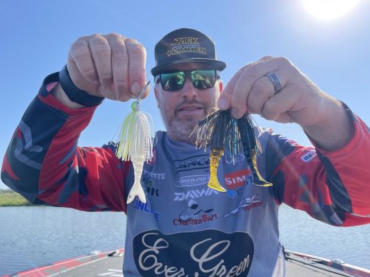 The Zako
Hite is regarded as one of the best in the world at fishing a ChatterBait and has the big wins to prove his expertise. His go-to trailer is the Yamamoto Zako and he will at times use the Kickin&rsquo; Zako, the paddle tail version.
&ldquo;I like the regular Zako on my Jack Hammer ChatterBaits,&rdquo; he said. &ldquo;The ChatterBait has so much vibration and gives the Zako the action while it is moving. It has a nice natural action.&rdquo;
Although the standard Zako is his primary weapon with a ChatterBait, he will switch it up at times.
&ldquo;I&rsquo;ll use the Kickin&rsquo; Zako at times when fishing the heavier &frac34; and 1 &frac14;-ounce bait if I am fishing it deeper on ledges. Places where the light penetration isn&rsquo;t as good, and I want a little more vibration so the bass can track it down.&rdquo;
For swim jigs, he opts for the Kickin&rsquo; Zako almost exclusively.
&ldquo;I like the traditional swimbait style tail to get a good kicking action,&rdquo; he said. &ldquo;I feel like that helps to get bigger bites. Plus, since the bait is segmented, it folds up like an accordion when the fish gets it and you get a better hookup.&rdquo;
&nbsp;
&nbsp;