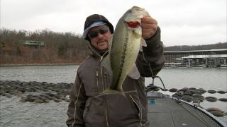 Tenkiller Wintertime Bass with Fred Roumbanis