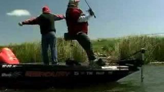 Kent Brown Fishing with Legend Dee Thomas! Part 3