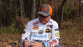 Cleaning a Vinyl Boat Wrap with Lucas Oil pro Mark Rose