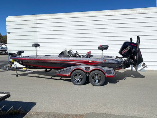 The Newest Model Year
If a new model boat is what you are after, Behler says that Ranger&rsquo;s Cup models are a great value.
&ldquo;You can&rsquo;t build them out on their website for as low as they are selling them for. These boats are a great deal, and the packages include the things that people want,&rdquo; he said. &ldquo;They come with Power-Poles, 12&rdquo; electronics, upgraded wheels, a Minn Kota Ultrex, and keel protector. They are completely loaded.&rdquo;
&nbsp;