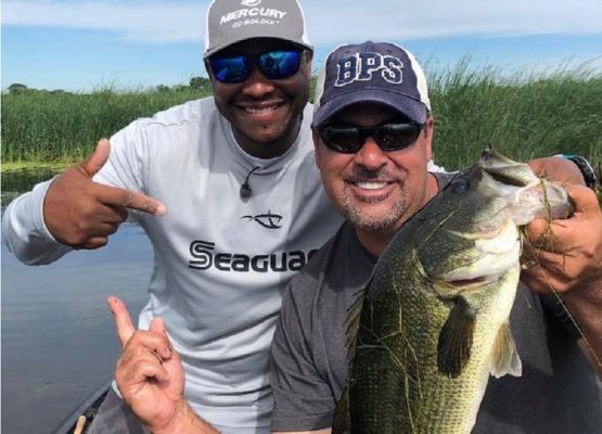 When MDJ Uses Braid vs. Fluorocarbon
Braid and fluorocarbon have become staples for bass anglers everywhere. They each have their properties that make one better than the other for specific techniques, but there is definitely some crossover.
Some fishing methods give anglers the choice of one or the other, and it usually comes down to cover and water clarity.
Major League Fishing BPT pro Mark Daniels, Jr. shares some insight on how he picks which line to use for several popular bass fishing techniques.