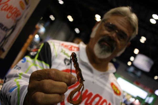 Peter Thliveros PT Casting Hook
&ldquo;Peter T.&rdquo; as he is known has been a professional bass angler for many years and has no doubt used a variety of hooks in his day. This new hook he designed makes it easier to keep your soft plastic bait secure thanks to the unique keeper.
The keeper is a welded design that keeps plastics locked into place. The hook also has a unique modified bend that is said to increase hookups and more importantly is better at landing fish. It is available in three of the most popular hook sizes: 1/O, 2/O, and 3/O.
River2Sea continues each year to new add products designed to help bass anglers catch more fish. They have a full line of hard baits, soft plastics and are continually adding new terminal tackle items.