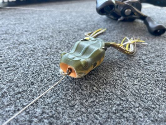 The Smashmouth Frog is Snag Proof&rsquo;s newly released popping style frog from ICAST this past July.&nbsp;
The frog features all the popular elements of their proven Bobby&rsquo;s Perfect Frog, such as its unique body shape that will slide with ease over thick mats, a water evacuation system so the frog stays afloat, and some of the most detailed and intricate paint jobs that are on any topwater hollow-bodied frog on the market.
Here's a closer look at the Smashmouth...
&nbsp;
&nbsp;
&nbsp;