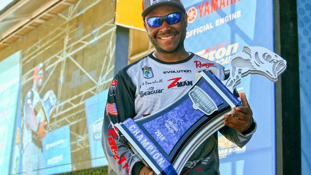 Mark Daniels Jr. Cashes In At Bassmaster Elite At Lake Oahe.jpg