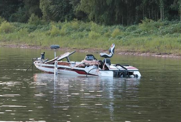 boat accident hit by ski boat alabama.png