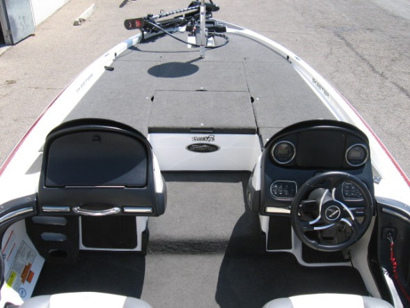 2006 Skeeter 20 I TL (7).JPG