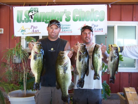 Mark Mello &amp; Todd Fedderson - 5 fish limit for 28.05 lbs. and BF of 9.05lbs.