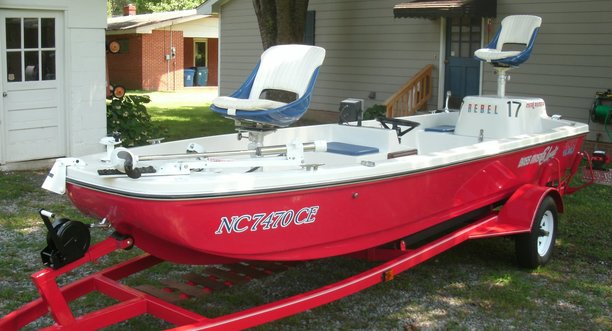 One of the original boats used for the very first Bassmaster Classic in 1971.jpg