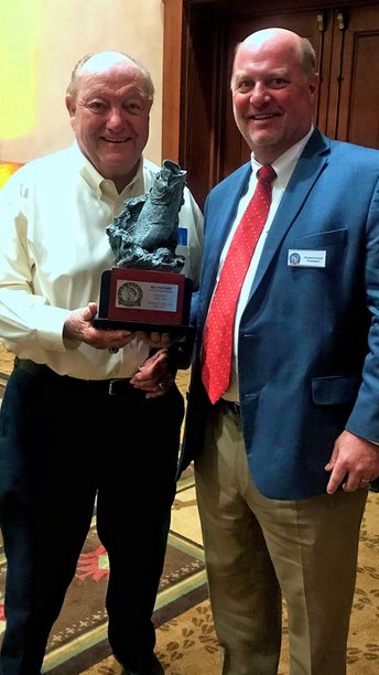 bass fishing hall of fame record attendance.jpg