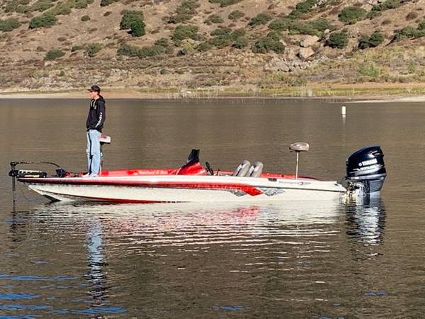 Ranger Z522 red 2011 in sun.jpg