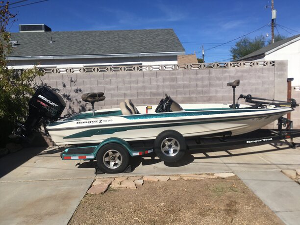 Ranger R93 and Ford F150 green 94 021.jpg