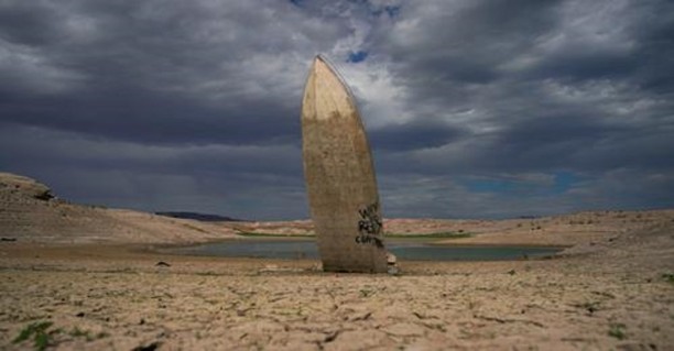 Drought shows Lake Mead boat graveyard.jpg