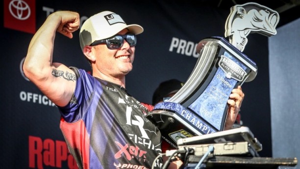 tyler rivet okeechobee bassmaster elite series 2023 winner.jpg