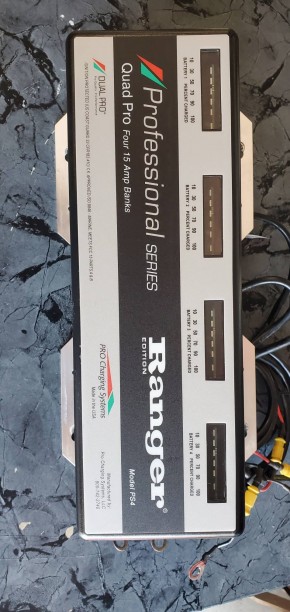 Dual Pro 4x15 Charger.jpg