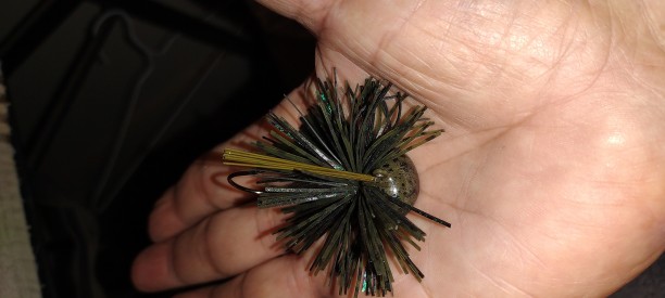 3/4oz. Football head crawdad green/Purple