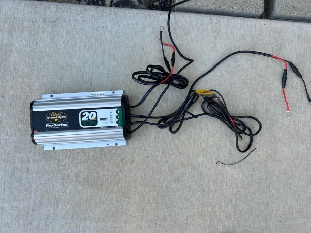 Charger 2.jpg