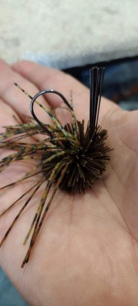 1/8oz. Arkie head Lions collar jig