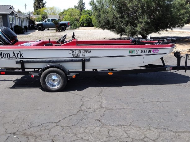 1976 monark 85hp merc