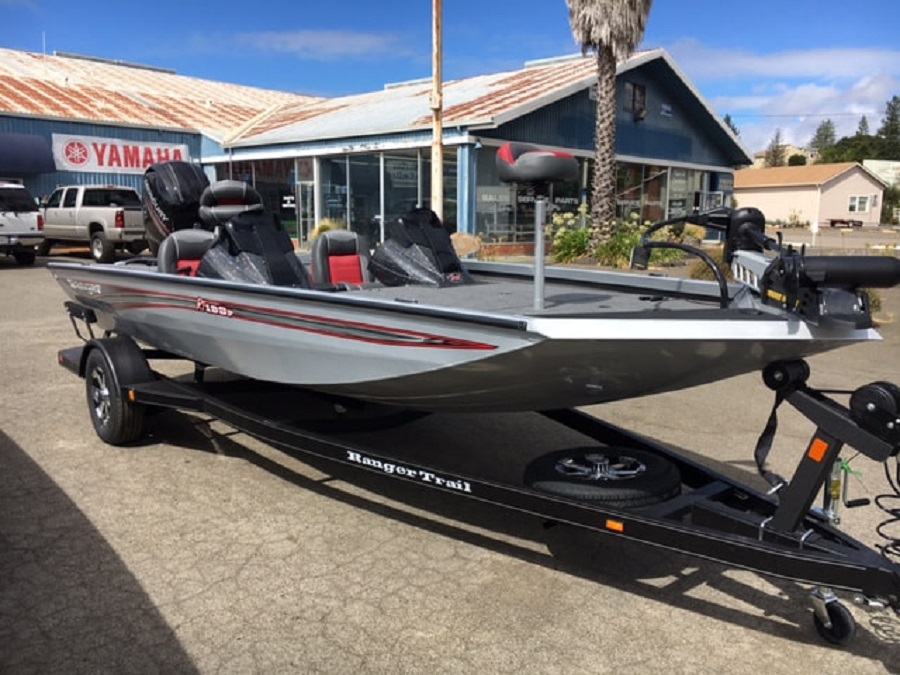 Boat Buying Aluminum Vs Fiberglass Westernbass Com