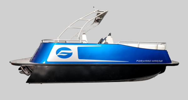 Electric pontoon boat unveiled by General Motors 