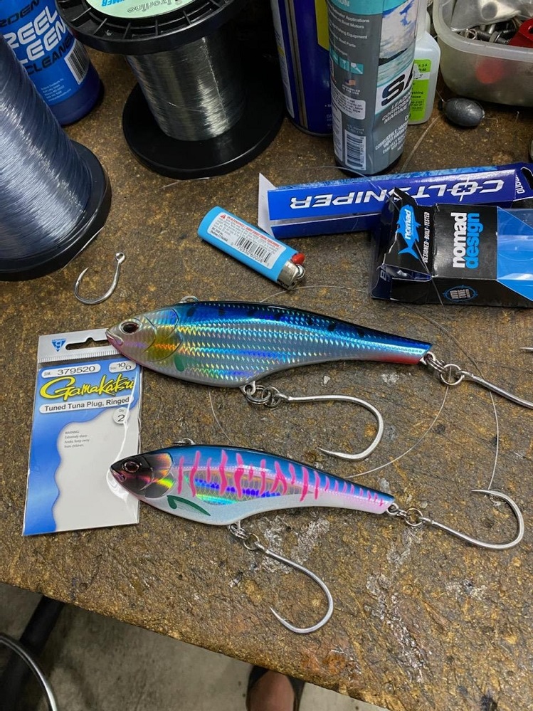 https://www.westernbass.com/shared/managedfiles/articles/images/gamakatsu_tuned_tuna_plug_with_ring.jpg