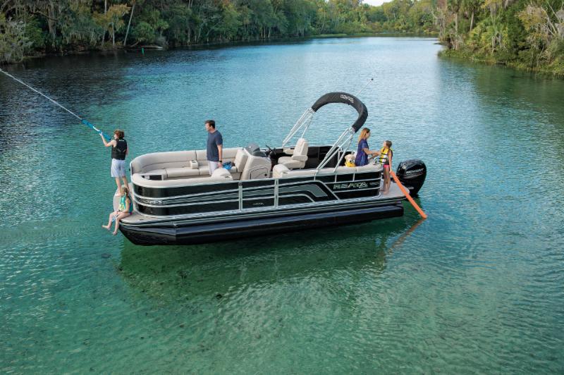 Ranger Boats introduces pontoon line for 2017 