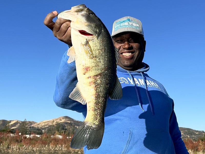 https://www.westernbass.com/shared/managedfiles/articles/images/winning_baits_clear_lake_fall.jpg